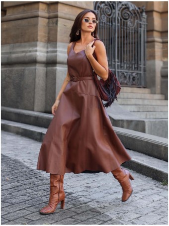 VESTIDO PU COM RECORTES 