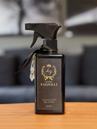 ÁGUA DE PASSAR LUZIA FAZZOLLI - 500 ML 